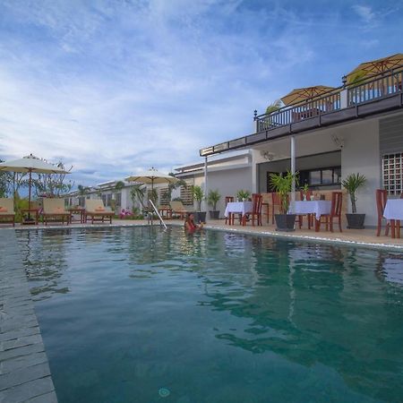 Ry'S Lotus Resort D'Angkor Siem Reap Bagian luar foto