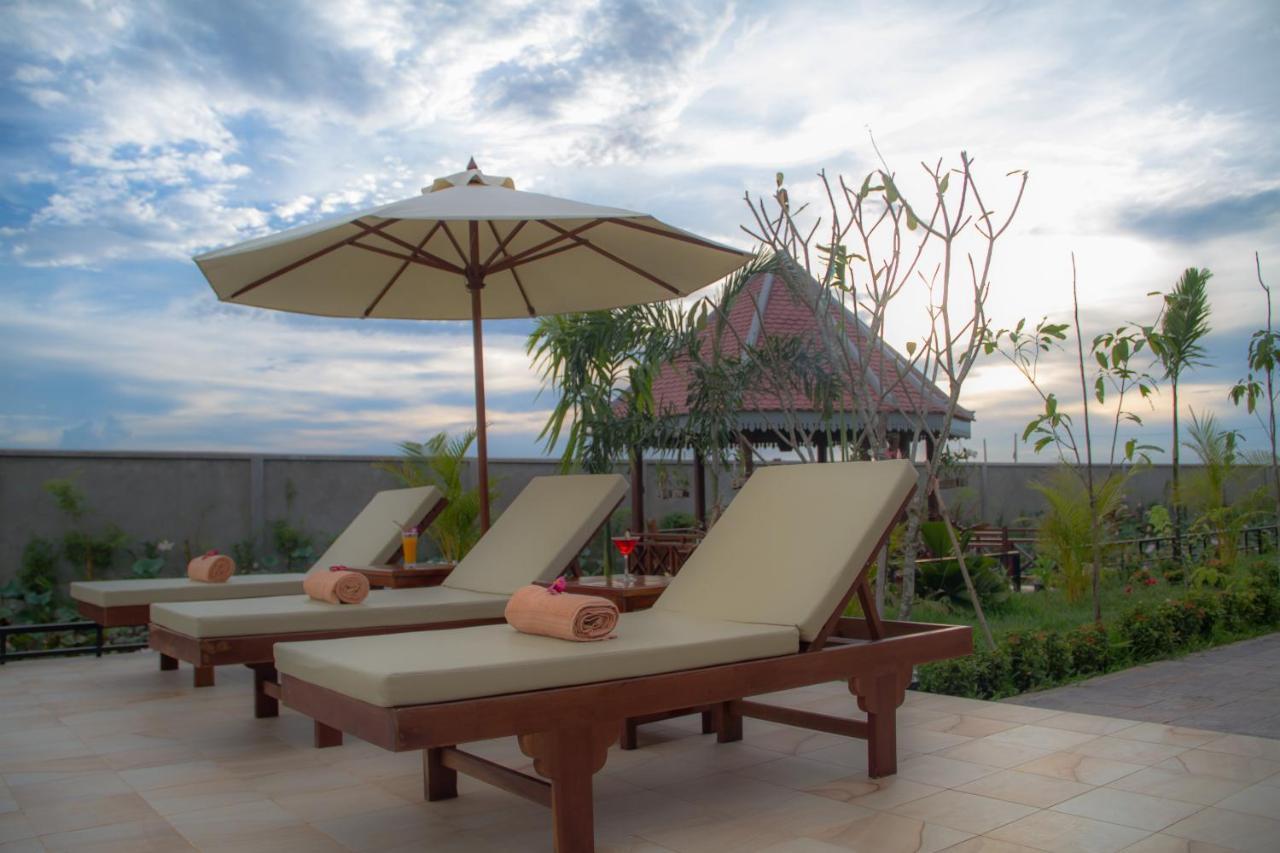 Ry'S Lotus Resort D'Angkor Siem Reap Bagian luar foto
