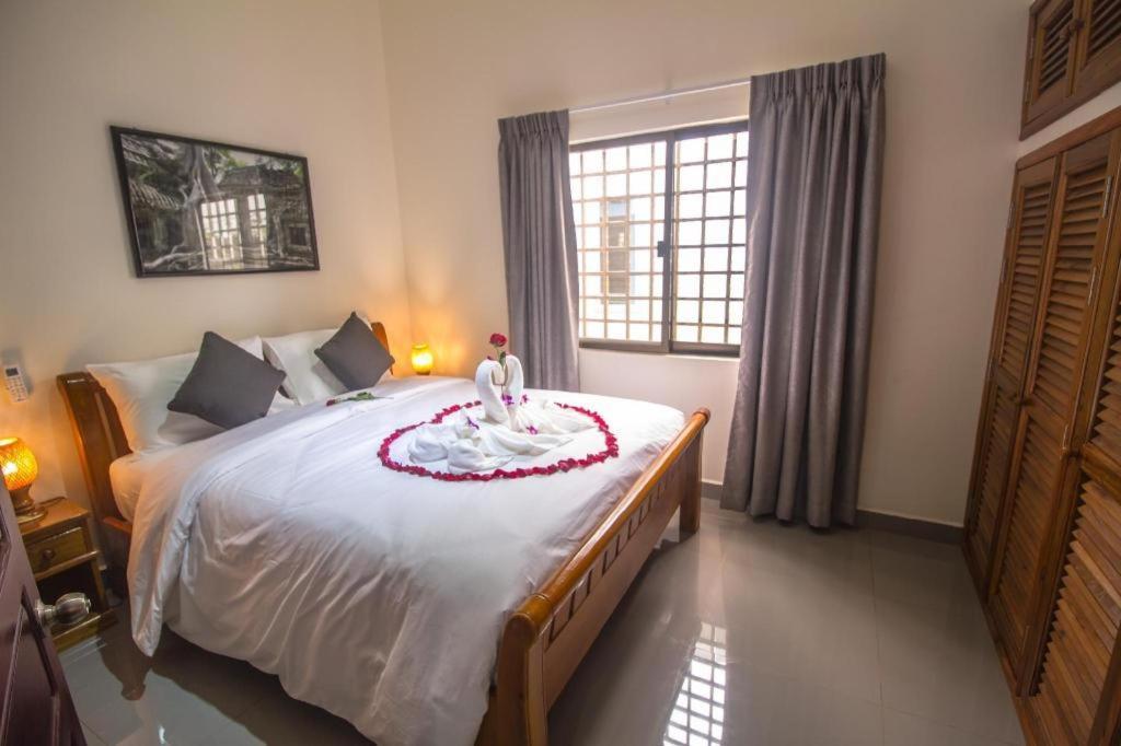 Ry'S Lotus Resort D'Angkor Siem Reap Bagian luar foto