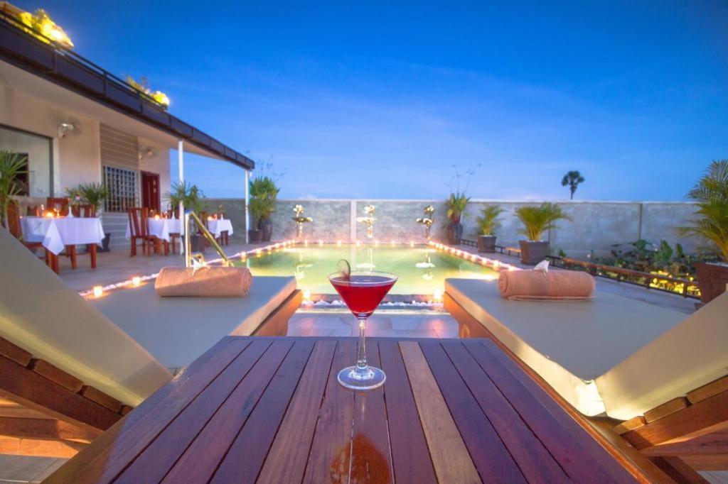 Ry'S Lotus Resort D'Angkor Siem Reap Bagian luar foto
